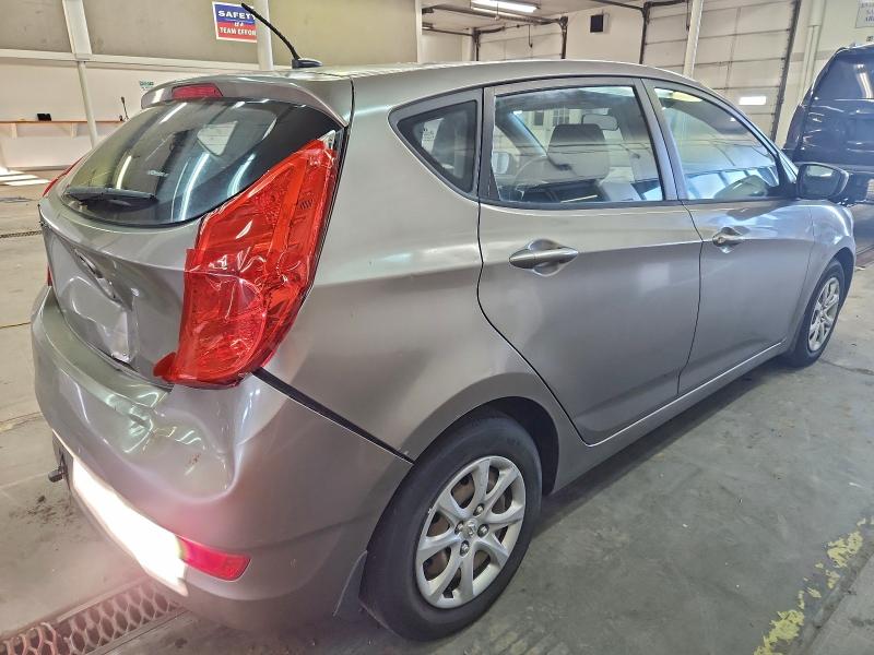 Photo 3 from auction – 2013 HYUNDAI ACCENT GLS with VIN KMHCT5AEXDU126243
