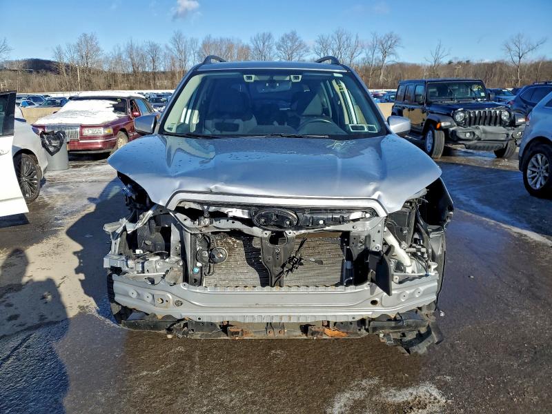 Photo 5 from auction – 2020 SUBARU FORESTER P with VIN JF2SKAJC8LH555495