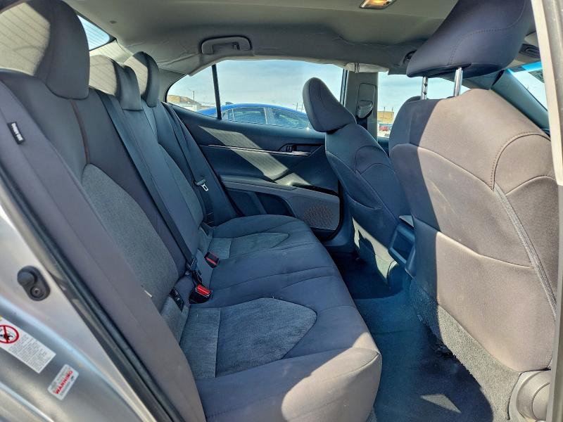 Photo 10 from auction – 2018 TOYOTA CAMRY L with VIN 4T1B11HK2JU075029