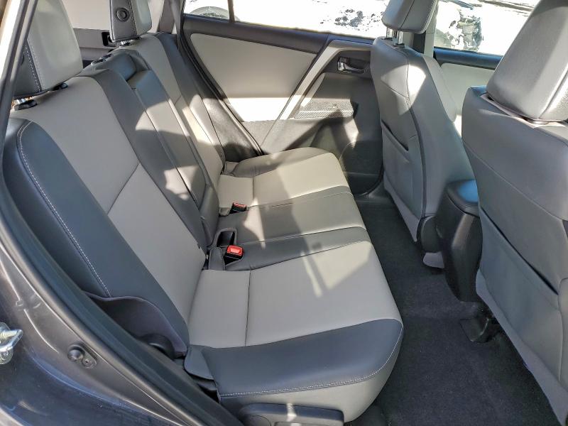 Photo 11 from auction – 2015 TOYOTA RAV4 LIMIT with VIN 2T3DFREV2FW375062