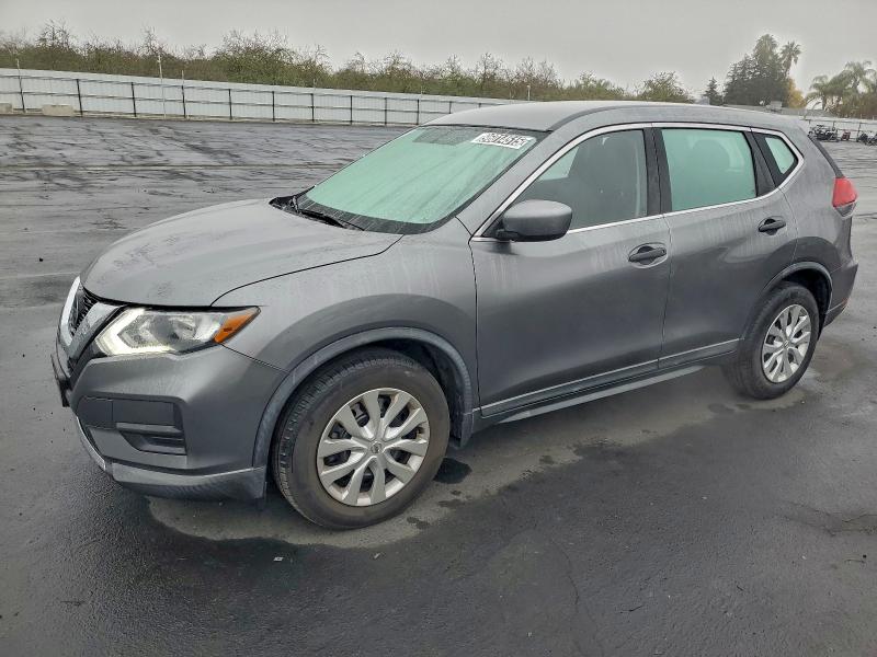 NISSAN ROGUE S 2018 z numerem VIN KNMAT2MT8JP555251 - Zdjęcie z aukcji