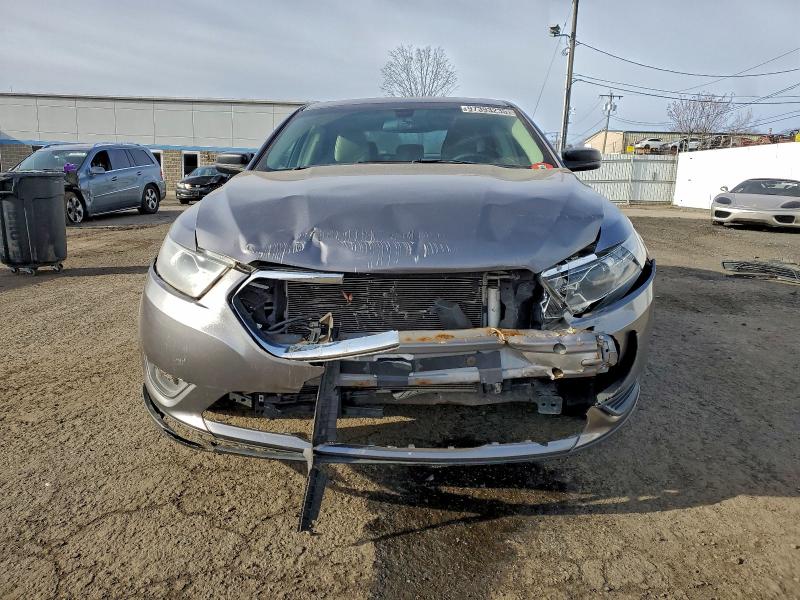 Foto 5 de la subasta – 2013 FORD TAURUS SE con VIN 1FAHP2D88DG193642