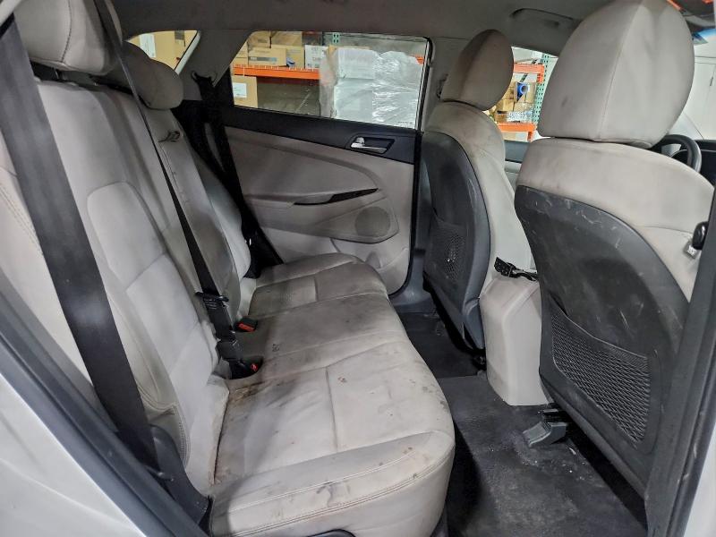 Photo 11 from auction – 2020 HYUNDAI TUCSON SE with VIN KM8J2CA4XLU129342