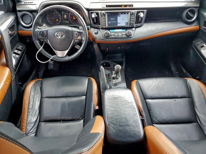 Photo 8 from auction – 2017 TOYOTA RAV4 SE with VIN 2T3JFREV1HW651379