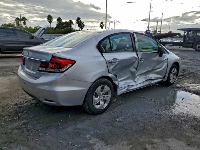 Photo 3 from auction – 2015 HONDA CIVIC LX with VIN 19XFB2F51FE076782