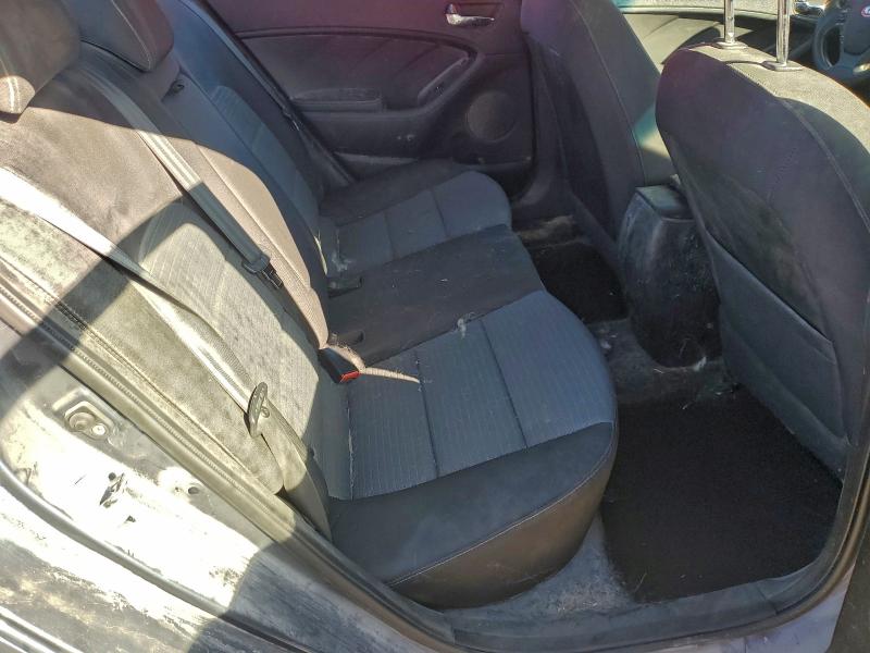 Photo 10 from auction – 2015 KIA FORTE with VIN KNAFX4A6XF5417148