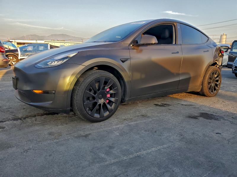 TESLA MODEL Y 2022 with VIN 7SAYGDEE6NF331395 - Photo from auction