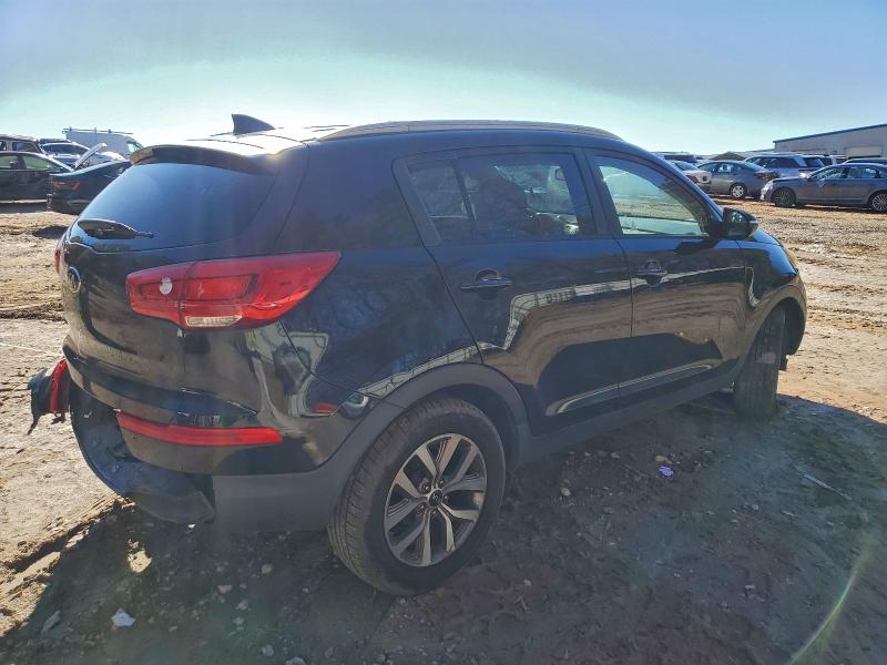 Photo 3 from auction – 2015 KIA SPORTAGE L with VIN KNDPB3AC0F7786143