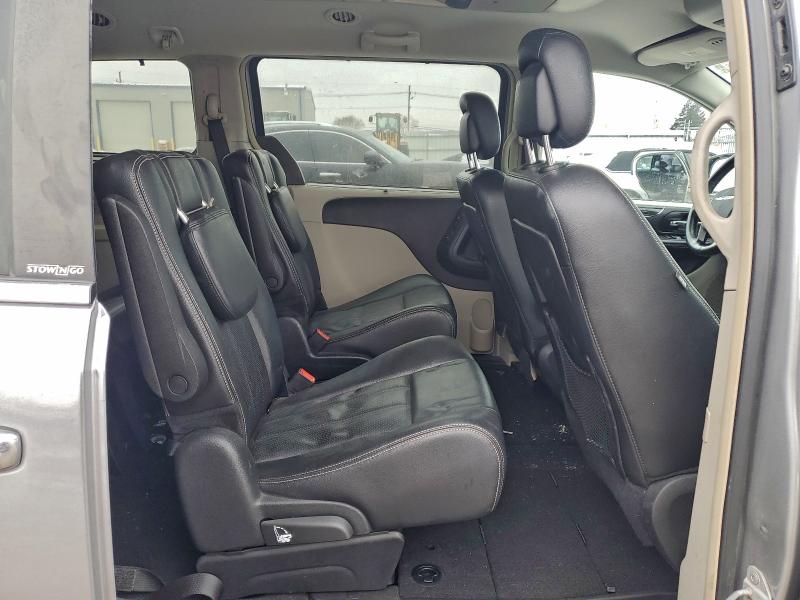 Photo 11 from auction – 2014 CHRYSLER TOWN & COU with VIN 2C4RC1CG2ER165316