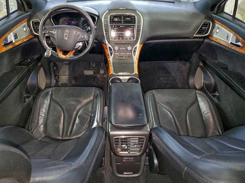 Foto 8 de la subasta – 2016 LINCOLN MKX RESERV con VIN 2LMTJ8LP8GBL71210