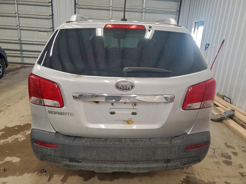Photo 6 from auction – 2011 KIA SORENTO BA with VIN 5XYKTDA19BG078854