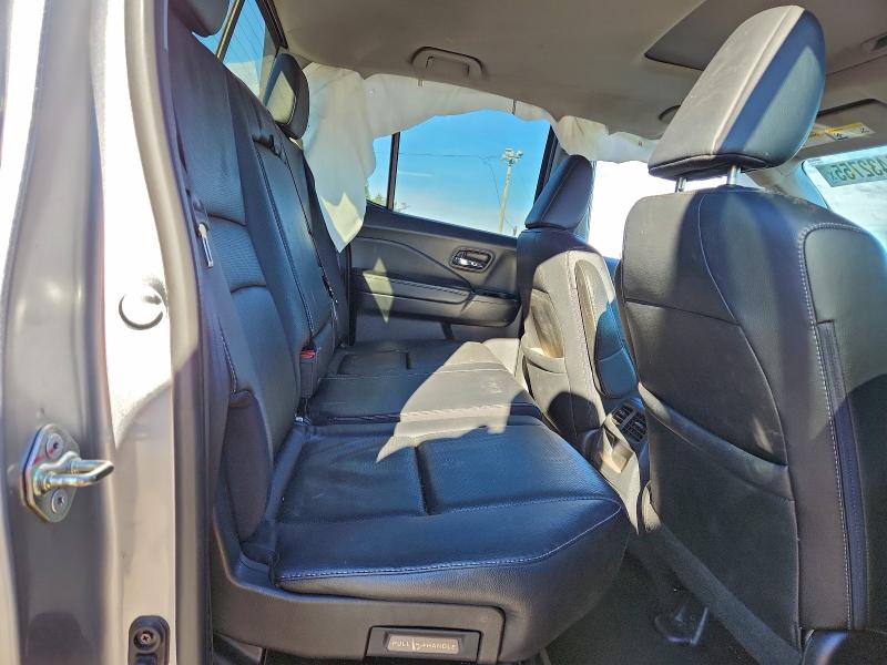 Photo 10 from auction – 2017 HONDA RIDGELINE with VIN 5FPYK3F79HB030038