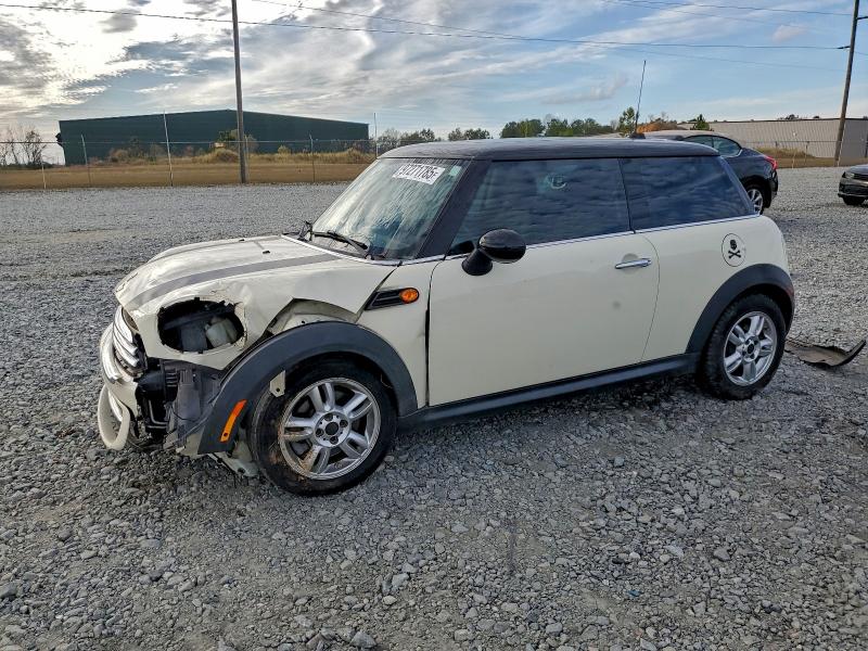 MINI COOPER 2013 with VIN WMWSU3C56DT547071 - Photo from auction