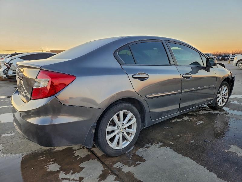 Photo 3 from auction – 2012 HONDA CIVIC with VIN 2HGFB2F91CH572377