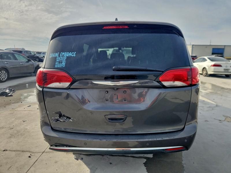 Photo 6 from auction – 2017 CHRYSLER PACIFICA T with VIN 2C4RC1EG0HR578725