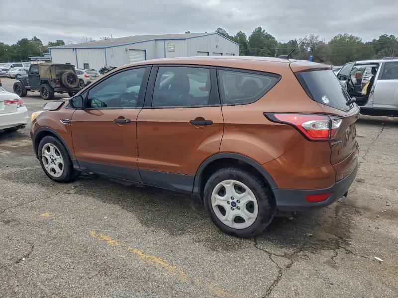 Photo 2 from auction – 2017 FORD ESCAPE S with VIN 1FMCU0F71HUC72191