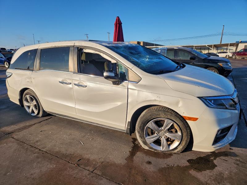 Photo 4 from auction – 2018 HONDA ODYSSEY with VIN 5FNRL6H76JB044137