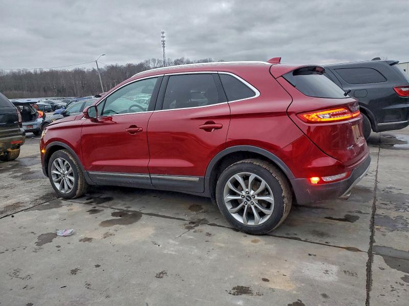 Photo 2 from auction – 2017 LINCOLN MKC SELECT with VIN 5LMCJ2C93HUL08826