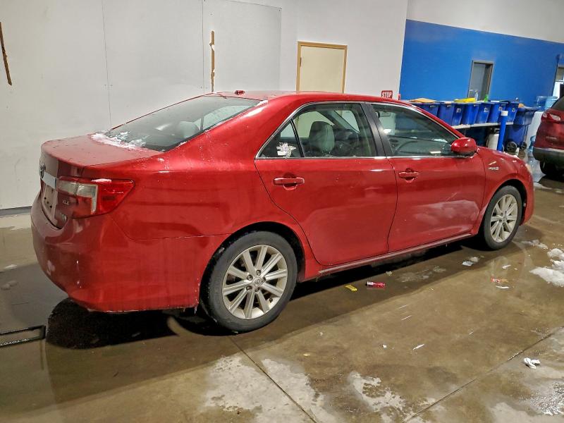 Photo 3 from auction – 2012 TOYOTA CAMRY HYBR with VIN 4T1BD1FK7CU031668