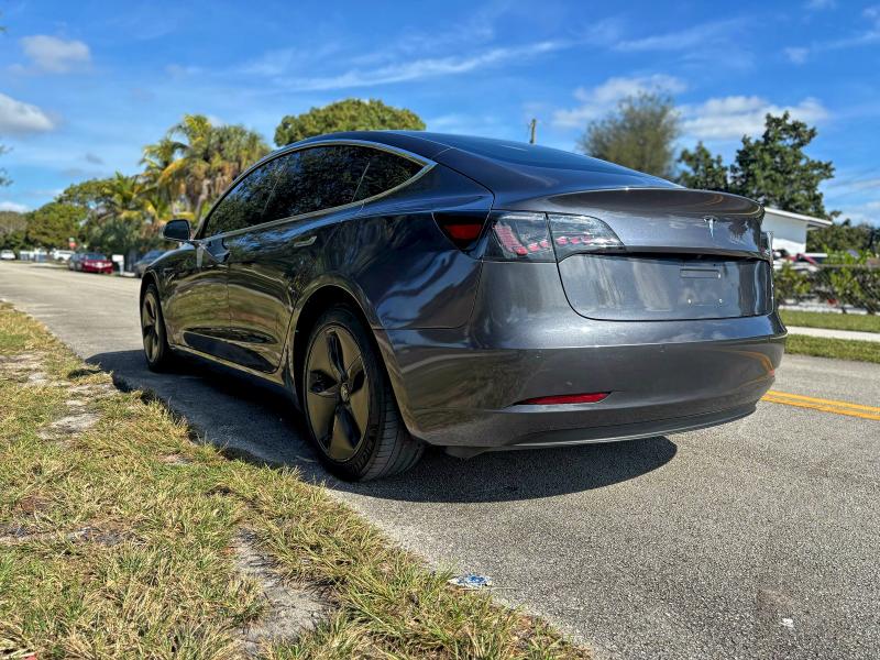 Photo 3 from auction – 2018 TESLA MODEL 3 with VIN 5YJ3E1EA1JF101718