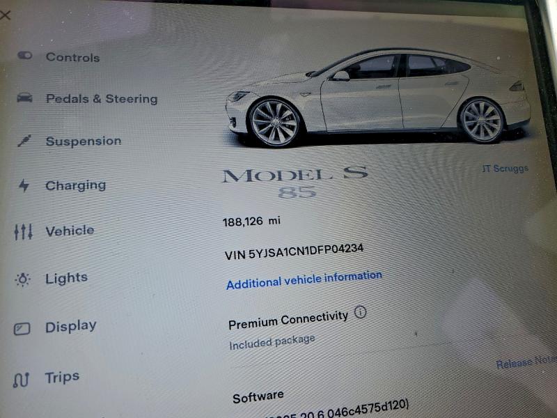 Photo 9 from auction – 2013 TESLA MODEL S with VIN 5YJSA1CN1DFP04234
