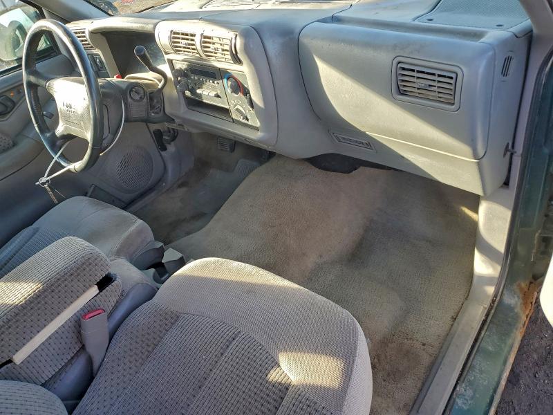 Photo 8 from auction – 1996 GMC SONOMA with VIN 1GTCS19XXT8509564