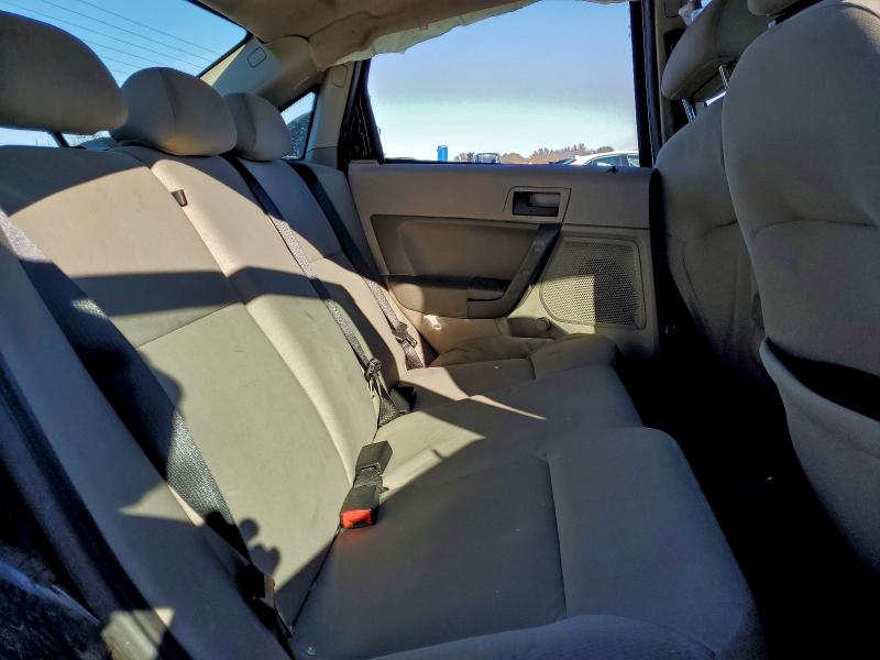 Photo 10 from auction – 2010 FORD FOCUS S with VIN 1FAHP3EN1AW250808