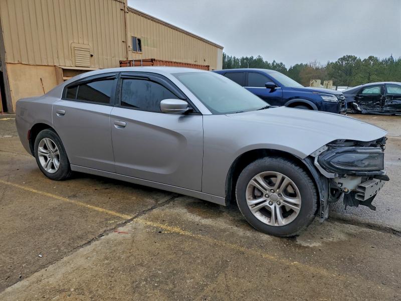 Photo 4 from auction – 2015 DODGE CHARGER SE with VIN 2C3CDXBGXFH790341