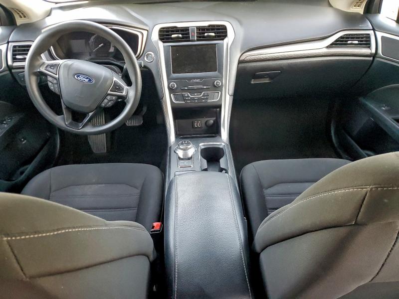 Photo 8 from auction – 2020 FORD FUSION SE with VIN 3FA6P0LU5LR105891
