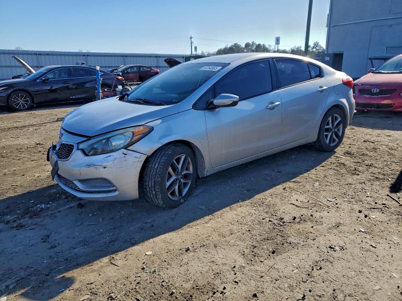 KIA FORTE LX 2014 with VIN KNAFK4A61E5200245 - Photo from auction