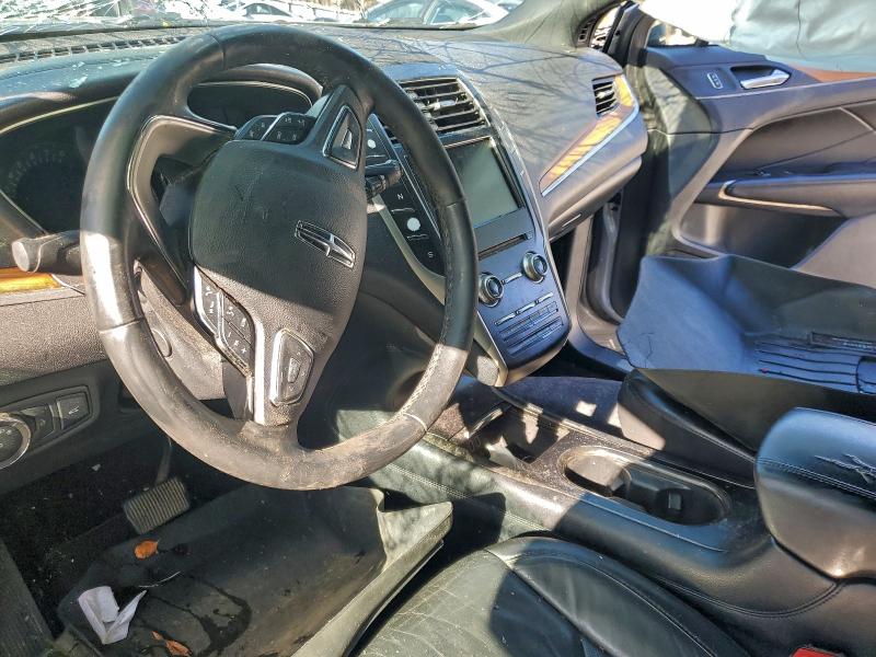 Photo 8 from auction – 2019 LINCOLN MKC SELECT with VIN 5LMCJ2C99KUL08062