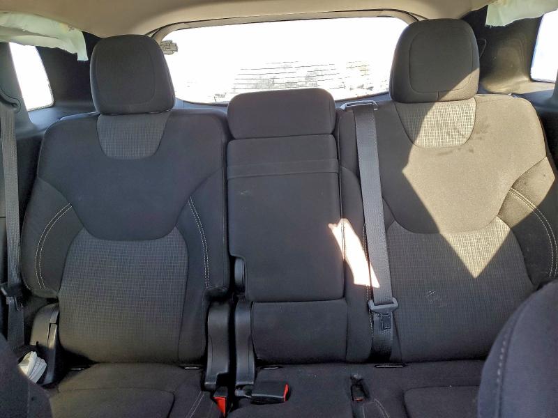 Photo 10 from auction – 2015 JEEP CHEROKEE with VIN 1C4PJLCB8FW761553