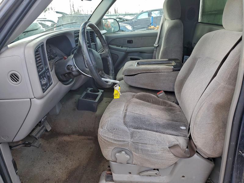 Photo 7 from auction – 2000 CHEVROLET SILVERADO with VIN 1GCEC14T2YE300225
