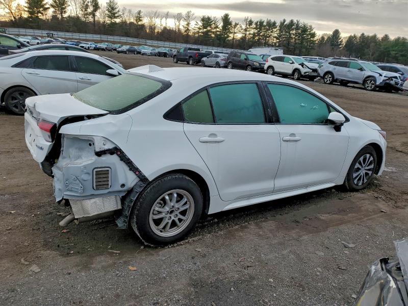 Photo 3 from auction – 2022 TOYOTA COROLLA LE with VIN JTDEAMDE5NJ038891