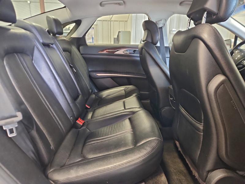 Photo 10 from auction – 2015 LINCOLN MKZ with VIN 3LN6L2G90FR621860