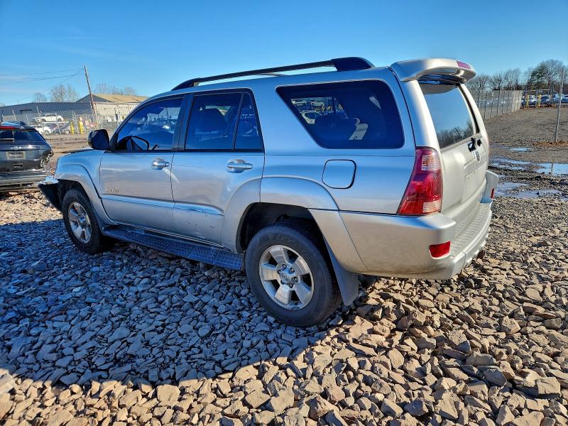 Photo 2 from auction – 2003 TOYOTA 4RUNNER SR with VIN JTEBU14RX38010631