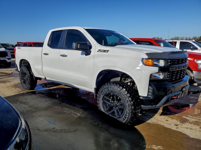 Photo 4 from auction – 2019 CHEVROLET SILVERADO with VIN 1GCRYCEF5KZ310559