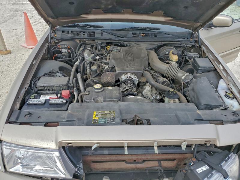 Photo 11 from auction – 2003 MERCURY GRAND MARQ with VIN 2MEFM74W23X714190