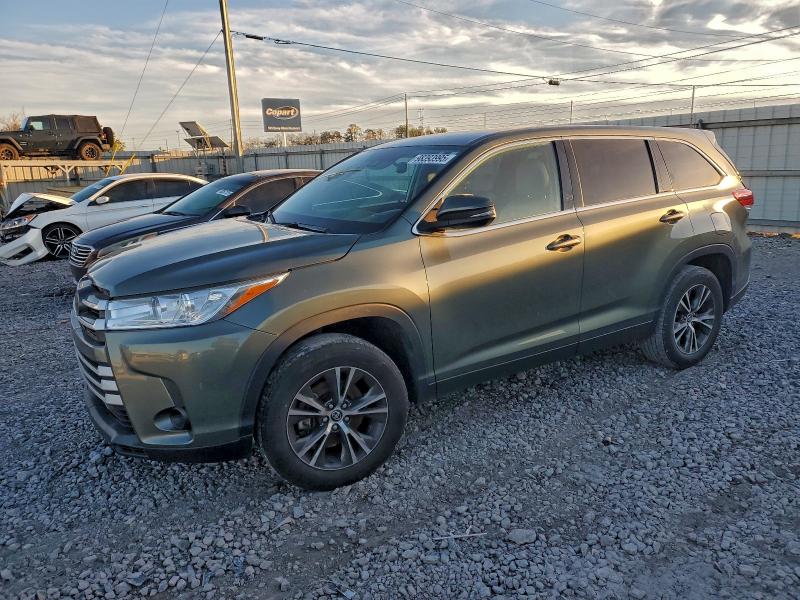 TOYOTA HIGHLANDER 2019 with VIN 5TDZZRFH3KS300971 - Photo from auction