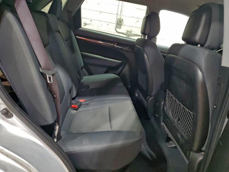 Photo 11 from auction – 2012 KIA SORENTO BA with VIN 5XYKTDA21CG247730