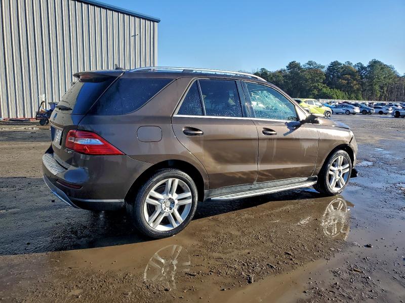Photo 3 from auction – 2015 MERCEDES-BENZ ML 350 with VIN 4JGDA5JB9FA485698