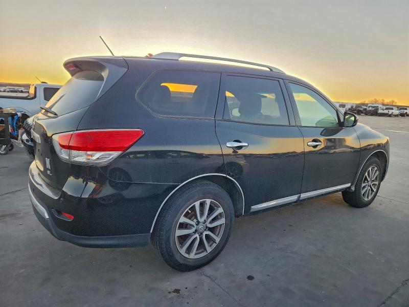 Photo 3 from auction – 2014 NISSAN PATHFINDER with VIN 5N1AR2MN7EC668651