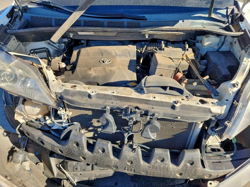 Photo 12 from auction – 2011 TOYOTA SIENNA XLE with VIN 5TDDK3DC3BS025797