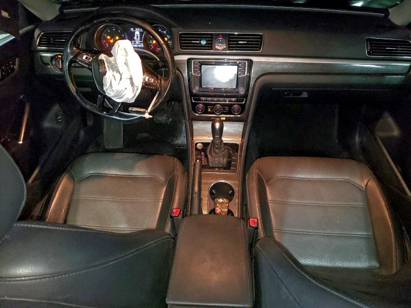 Photo 8 from auction – 2017 VOLKSWAGEN PASSAT with VIN 1VWBT7A38HC033899