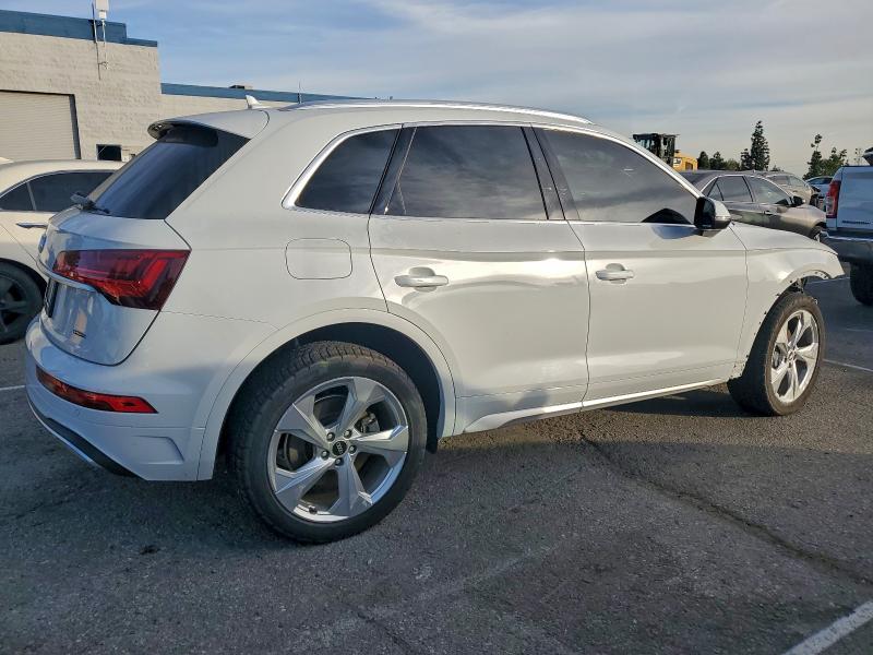 Photo 3 from auction – 2021 AUDI Q5 PREMIUM with VIN WA1BAAFY3M2099782