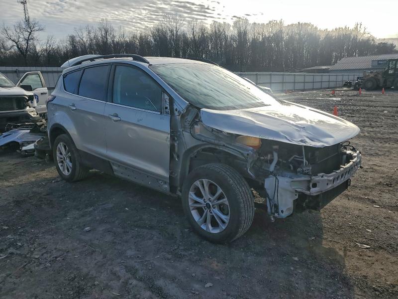 Photo 4 from auction – 2018 FORD ESCAPE SEL with VIN 1FMCU9HD3JUB98317