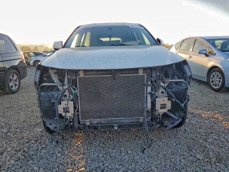 Photo 5 from auction – 2013 NISSAN PATHFINDER with VIN 5N1AR2MN6DC631282