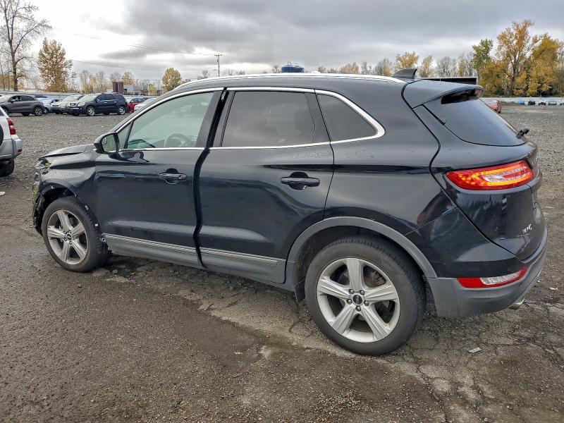 Photo 2 from auction – 2017 LINCOLN MKC PREMIE with VIN 5LMCJ1C9XHUL56124