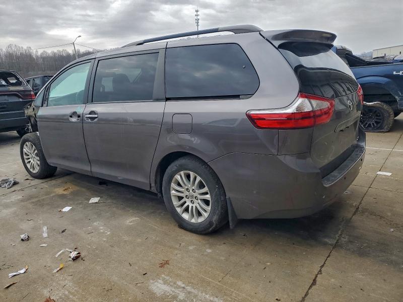 Photo 2 from auction – 2016 TOYOTA SIENNA XLE with VIN 5TDYK3DC2GS765995