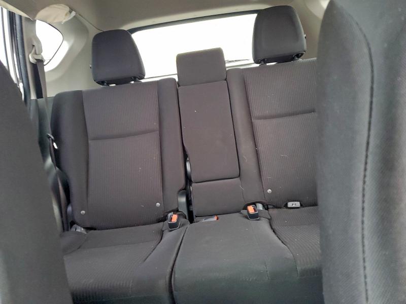 Photo 10 from auction – 2017 TOYOTA RAV4 SE with VIN JTMBFREV9HJ117050